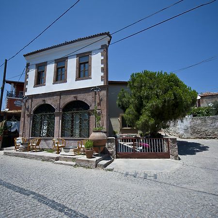 Mahzen Hotel Ayvalik Bagian luar foto