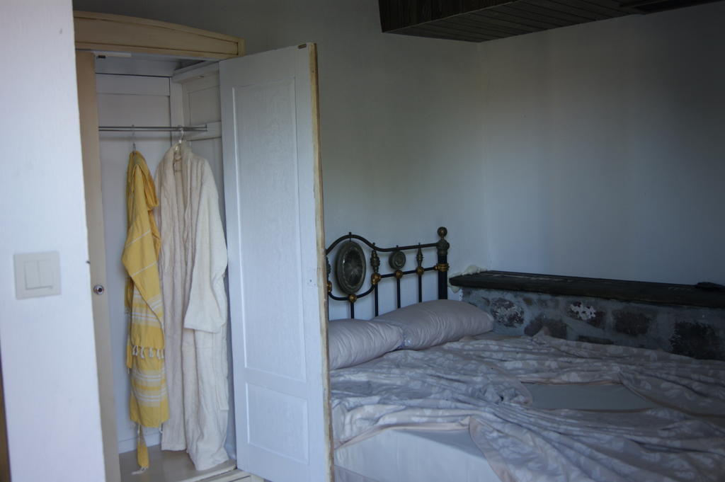 Mahzen Hotel Ayvalik Ruang foto