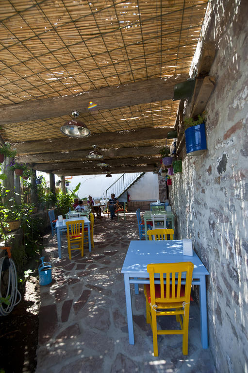 Mahzen Hotel Ayvalik Bagian luar foto