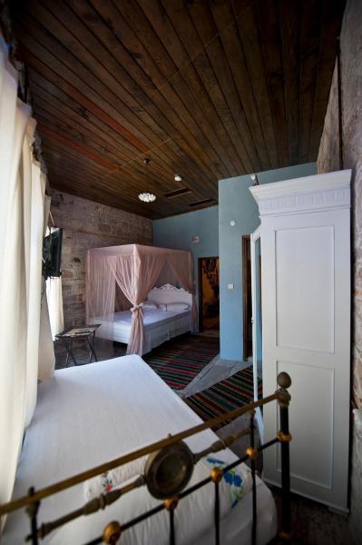 Mahzen Hotel Ayvalik Bagian luar foto